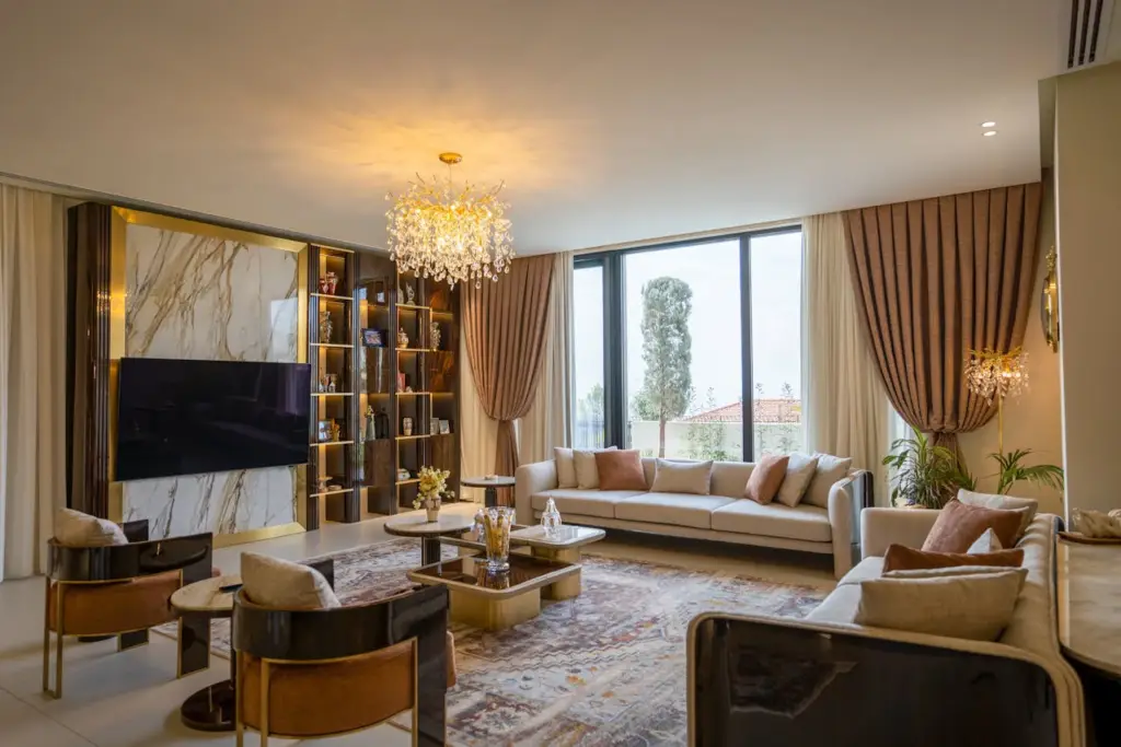 Luxury living room interior design in Dubai with modern decor